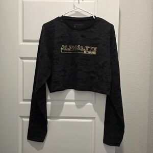 Alphalete Black Cropped Long Sleeve Top